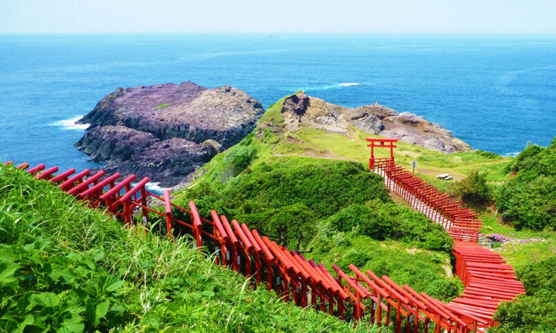 JNTO ชวนเที่ยวศาลเจ้า Motonosumi Inari ชมแนวเสาโทริอิแดง ที่จังหวัด Yamaguchi