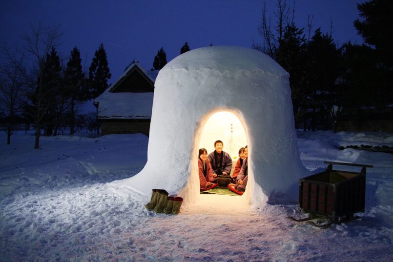งานเทศกาลหิมะ Yokote Kamakura Snow Festival ที่จังหวัด Akita ระหว่าง 15-16 ก.พ.
